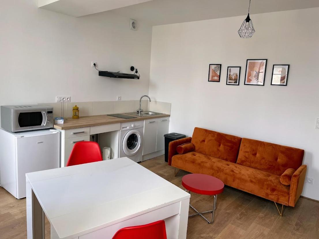 Le Colore- T2 Confortable Avec Vue Sur Nérac Εξωτερικό φωτογραφία